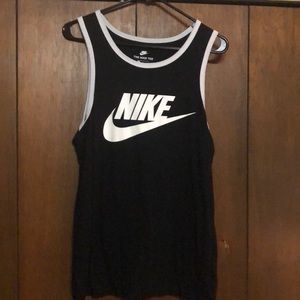 Men’s Medium Nike tank top